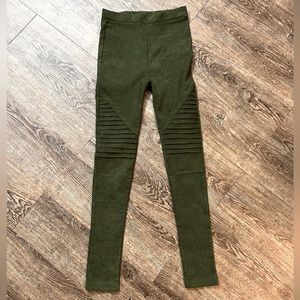 Rachael Women's Moto Jeggings. Size Small